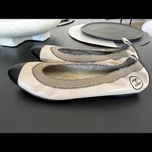 Chanel Logo 40 Stitched Ballet Flats